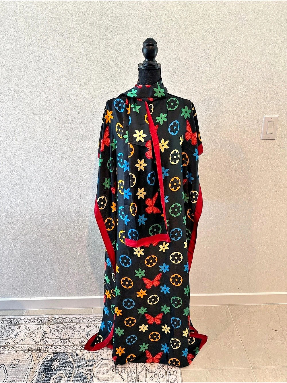 NWOT Floral Maxi Kaftan in Black & Multicolor Like New